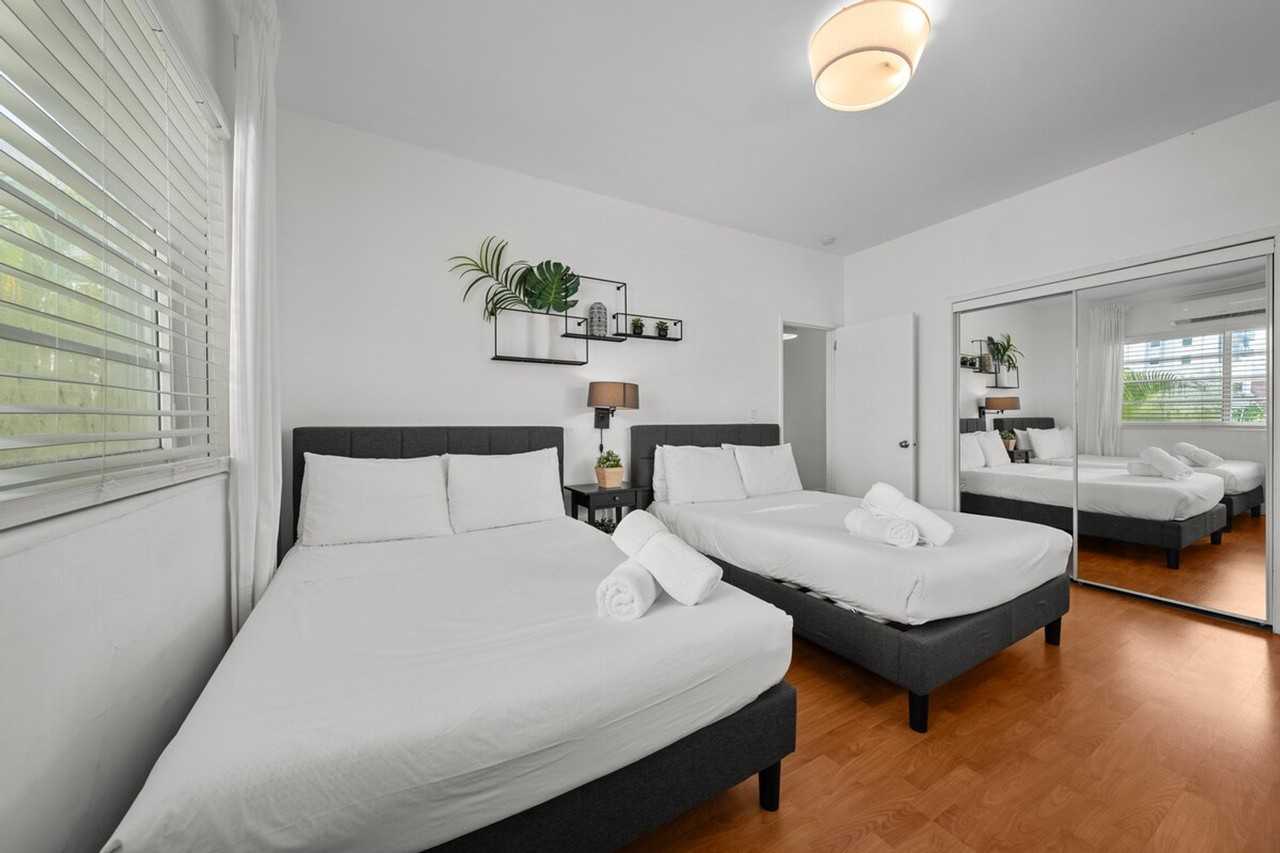 1335 Lincoln Rd #1540545P - Photo 6 of 17
