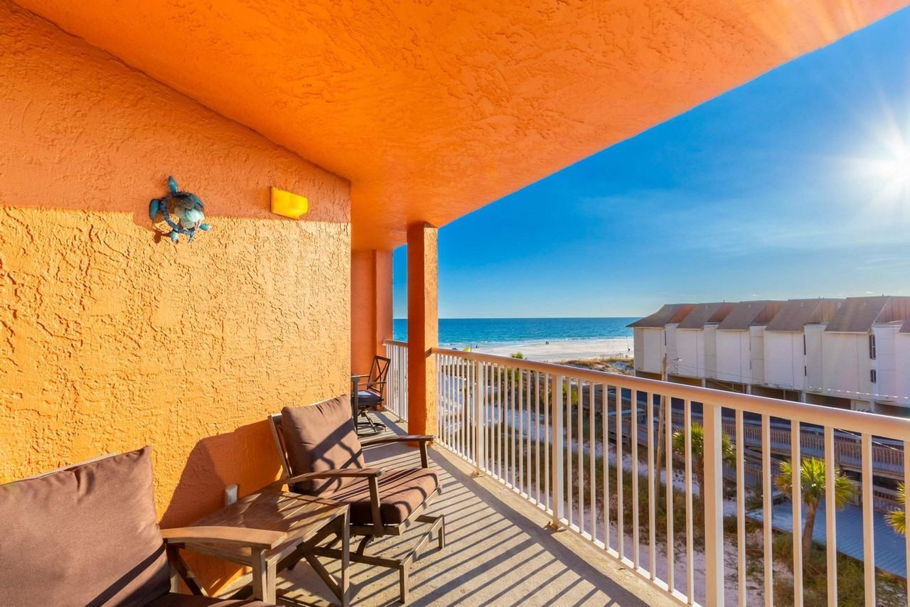 633 W Beach Blvd #1541217P - Photo 6 of 12