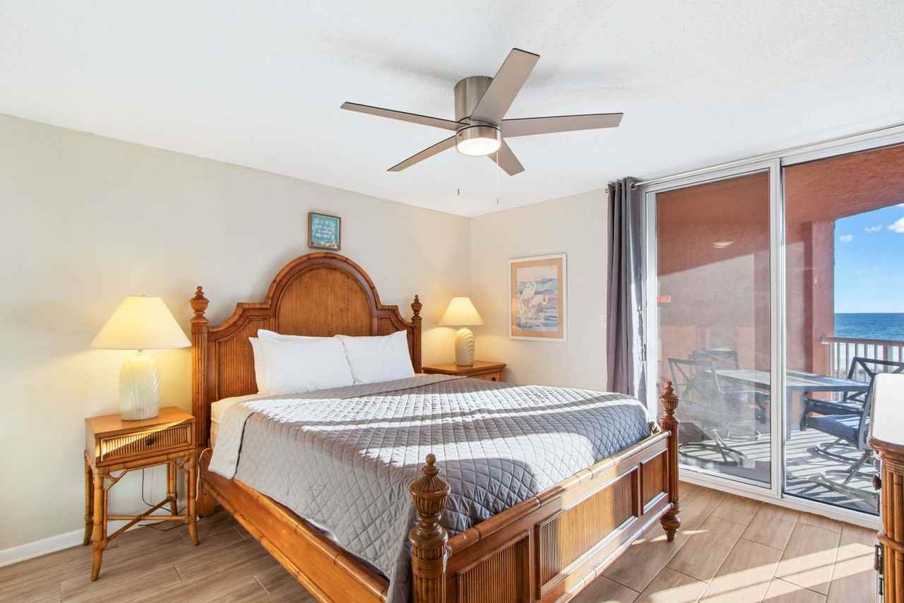 633 W Beach Blvd #1541217P - Photo 7 of 12