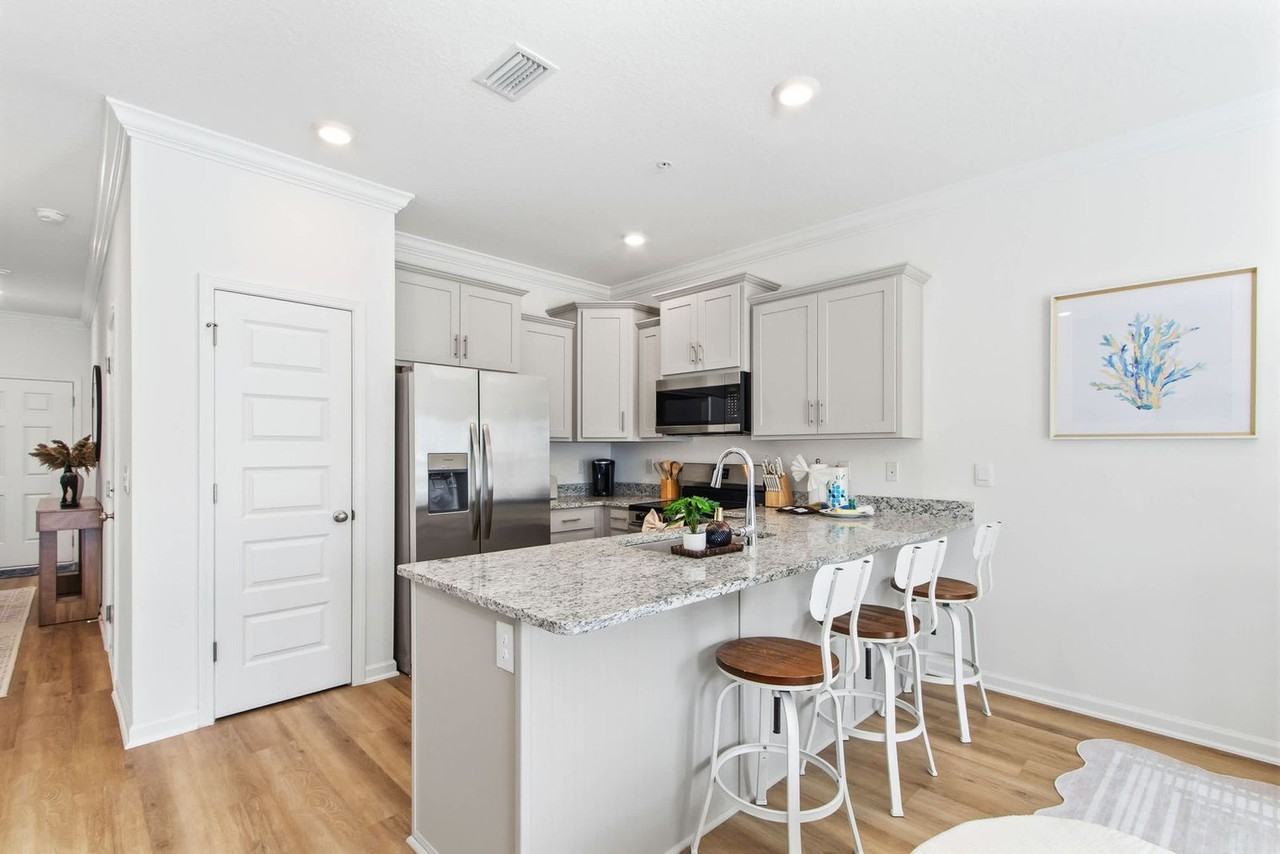 4246 Lost Bay Dr #1541221P - Photo 7 of 16