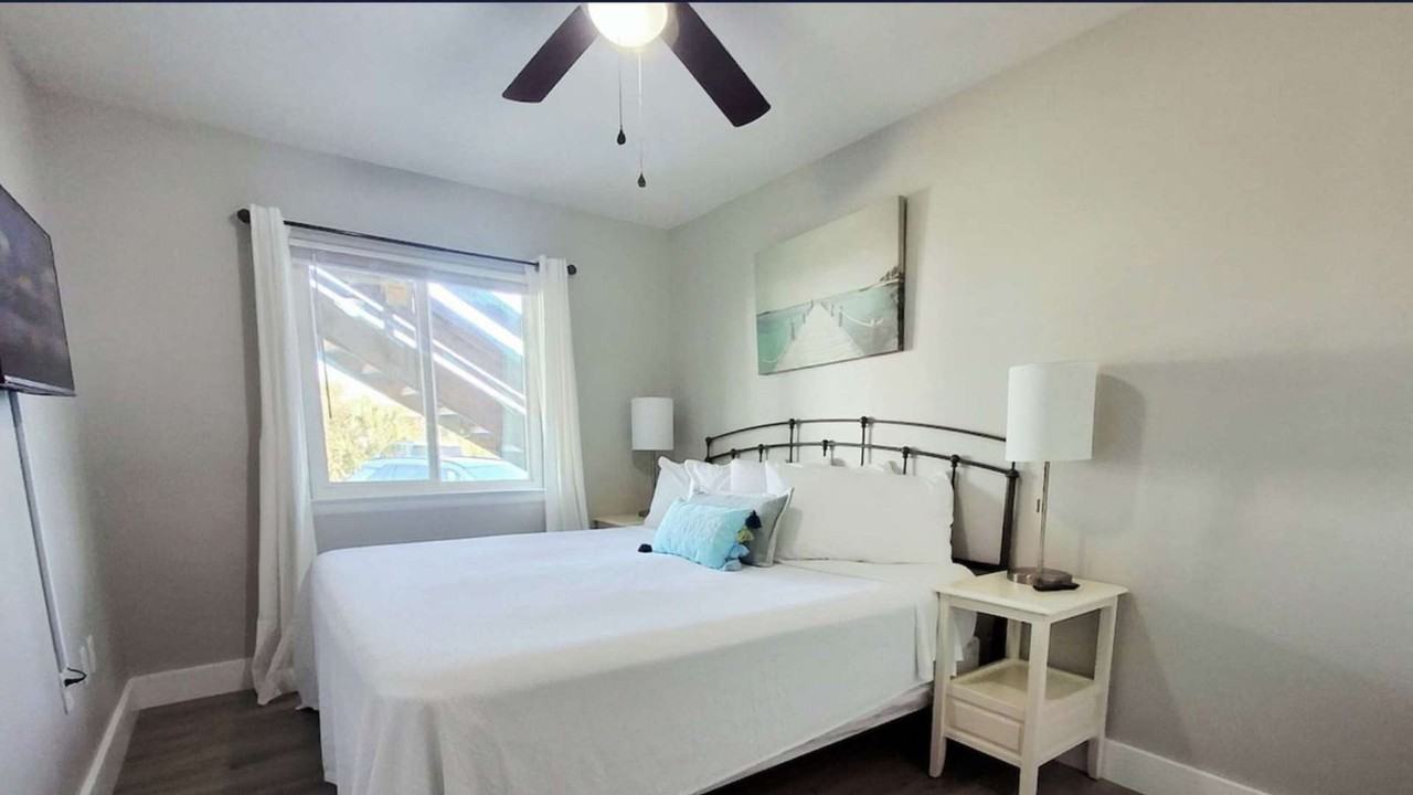 5505 Sun Harbor Rd #1541779P - Photo 3 of 22