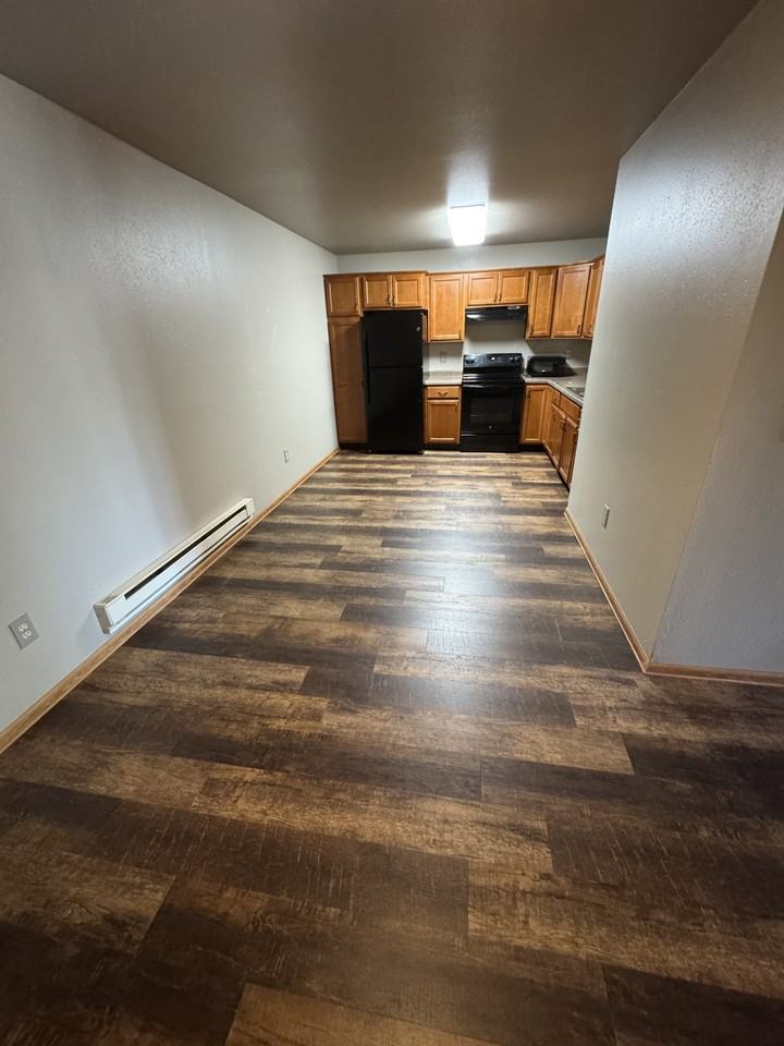 934 930, 932,Iowa Ave, #14 - Photo 2 of 5