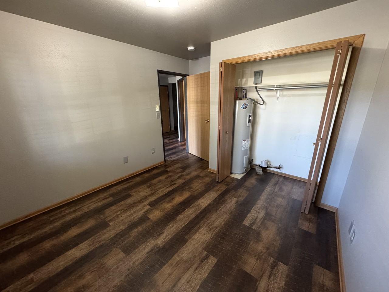 934 930, 932,Iowa Ave, #14 - Photo 5 of 5
