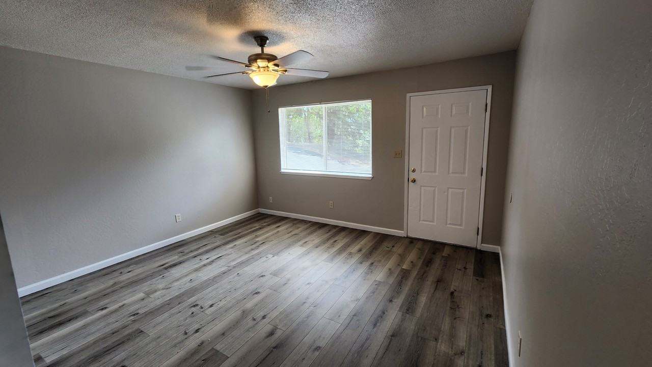 2879 Acacia Way #2 - Photo 3 of 12