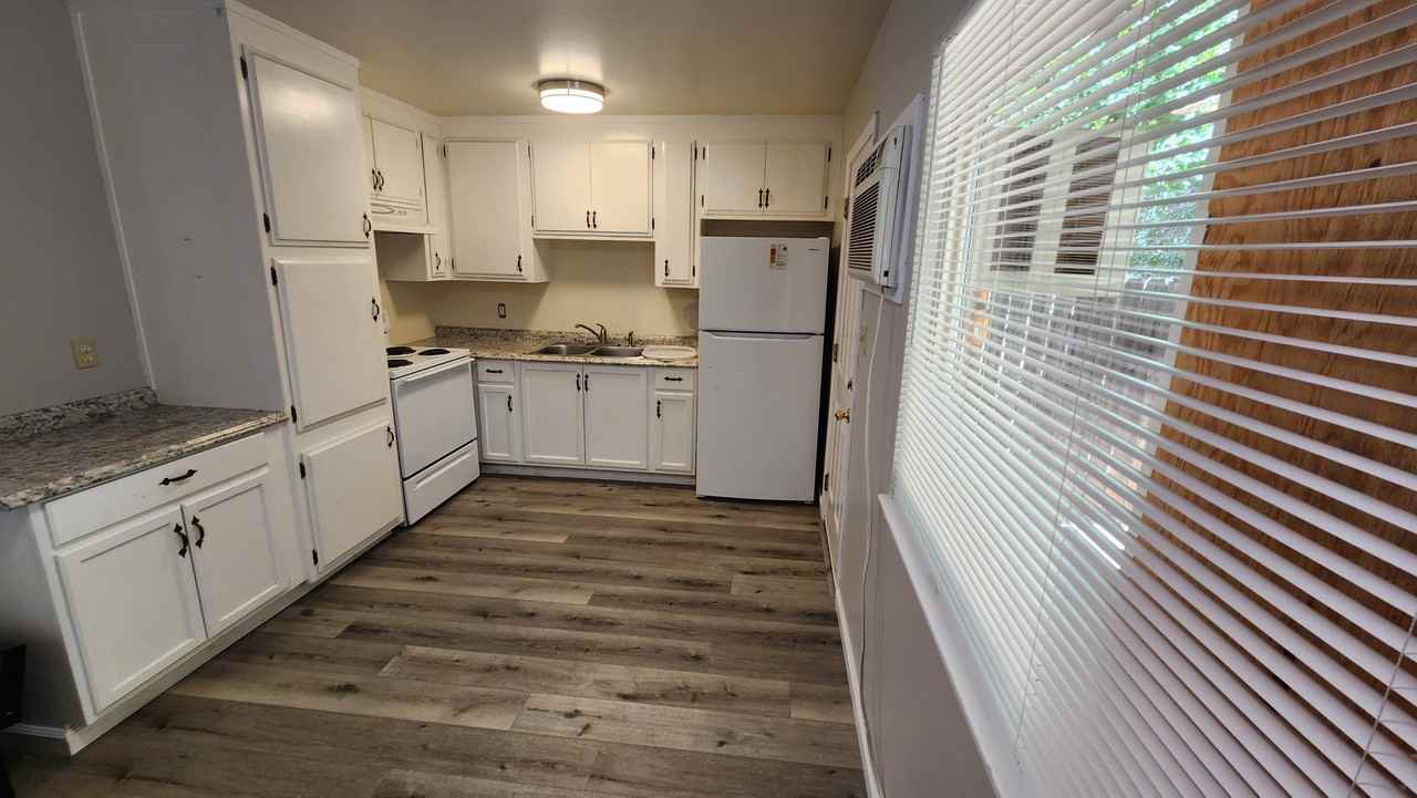 2879 Acacia Way #2 - Photo 4 of 12