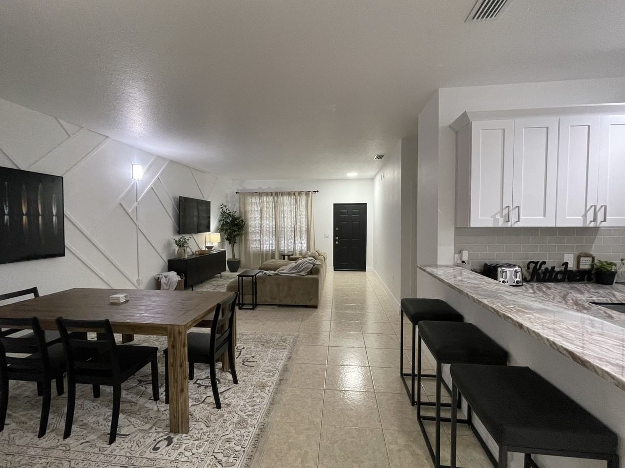 3111 Sun Lake Ct #A - Photo 5 of 30