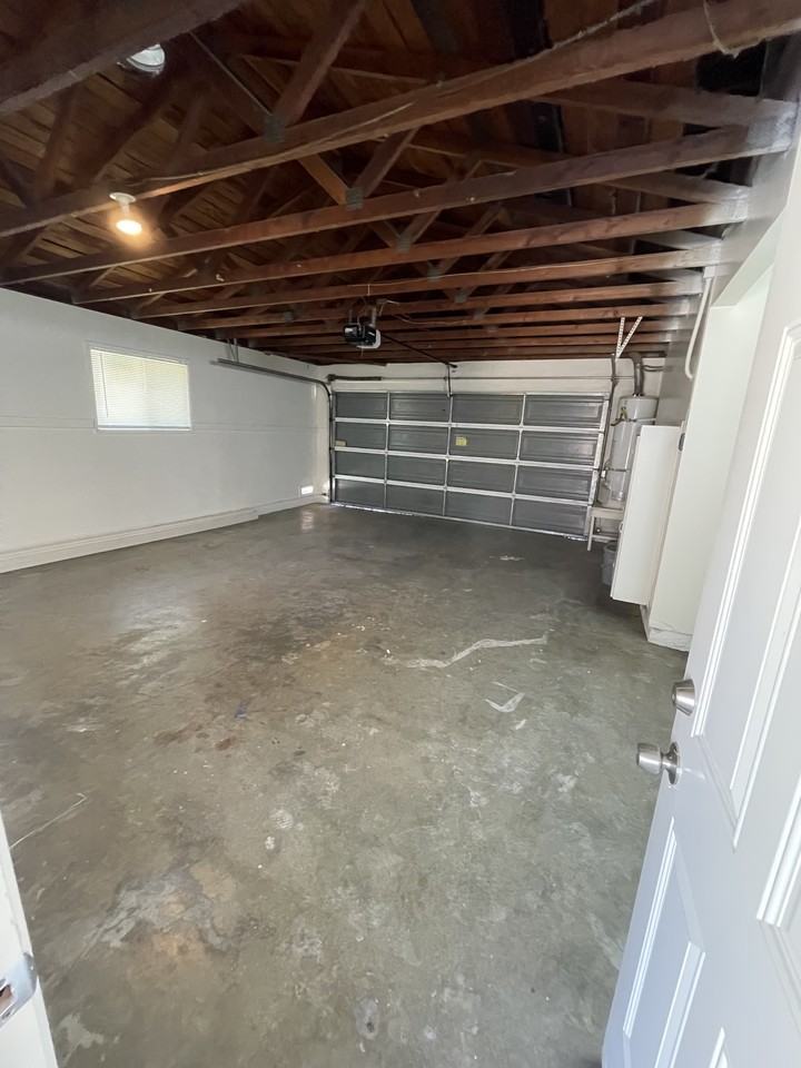 1315 Cardinal St - Photo 7 of 27