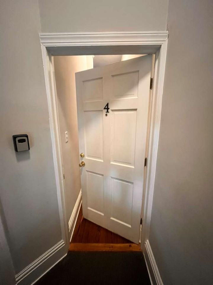 18 W Franklin St #4 - Photo 6 of 14