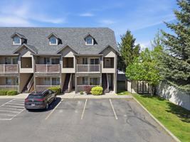 featured image of 848 N Chase Rd