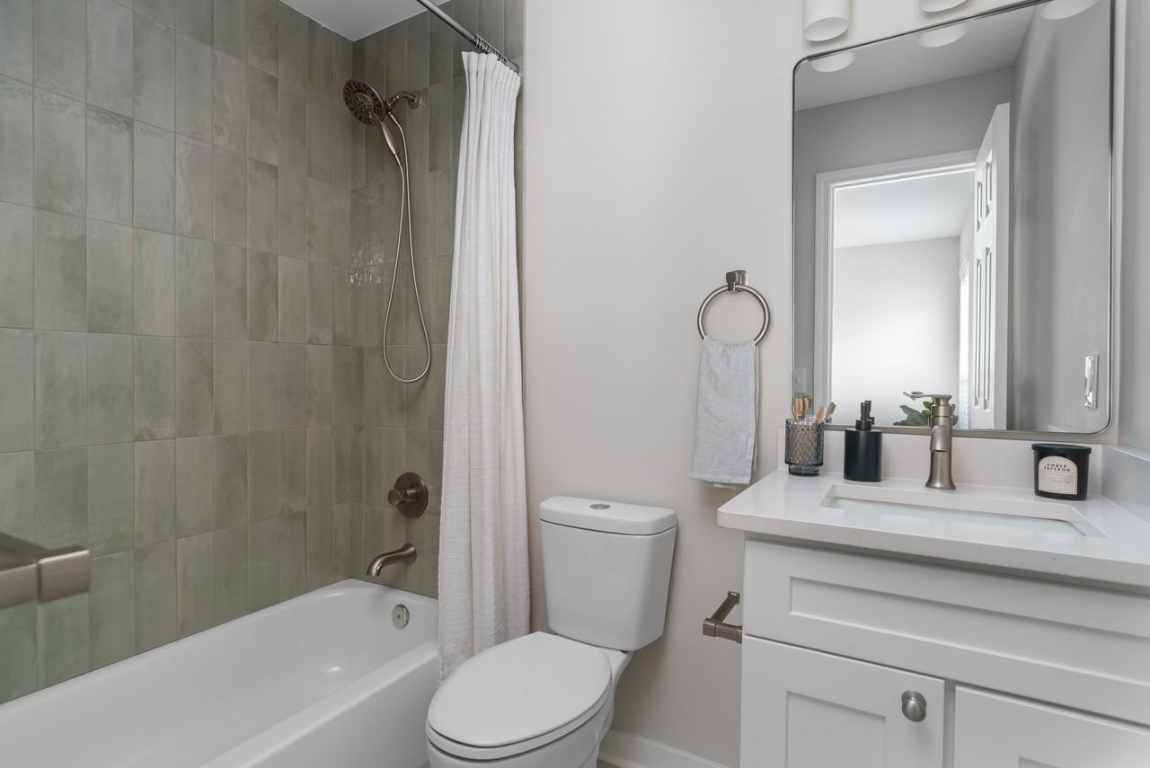101 Rothwood Ct - Photo 5 of 16