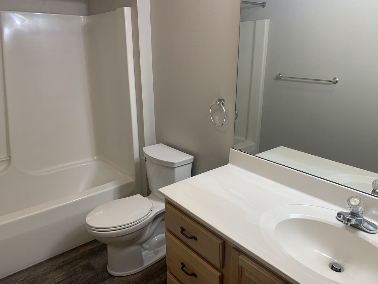 934 930, 932,Iowa Ave, #16 - Photo 6 of 10