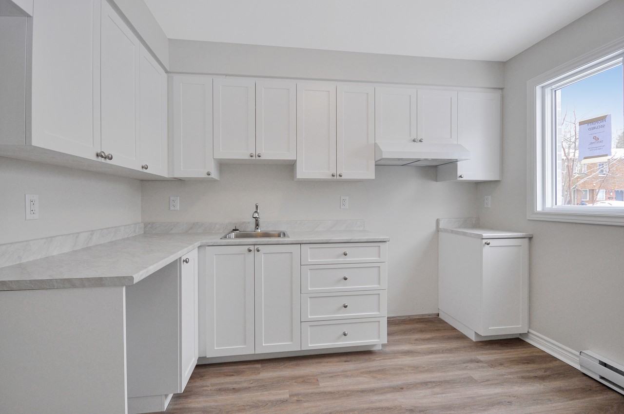 2976 Olympic Way - Photo 5 of 23
