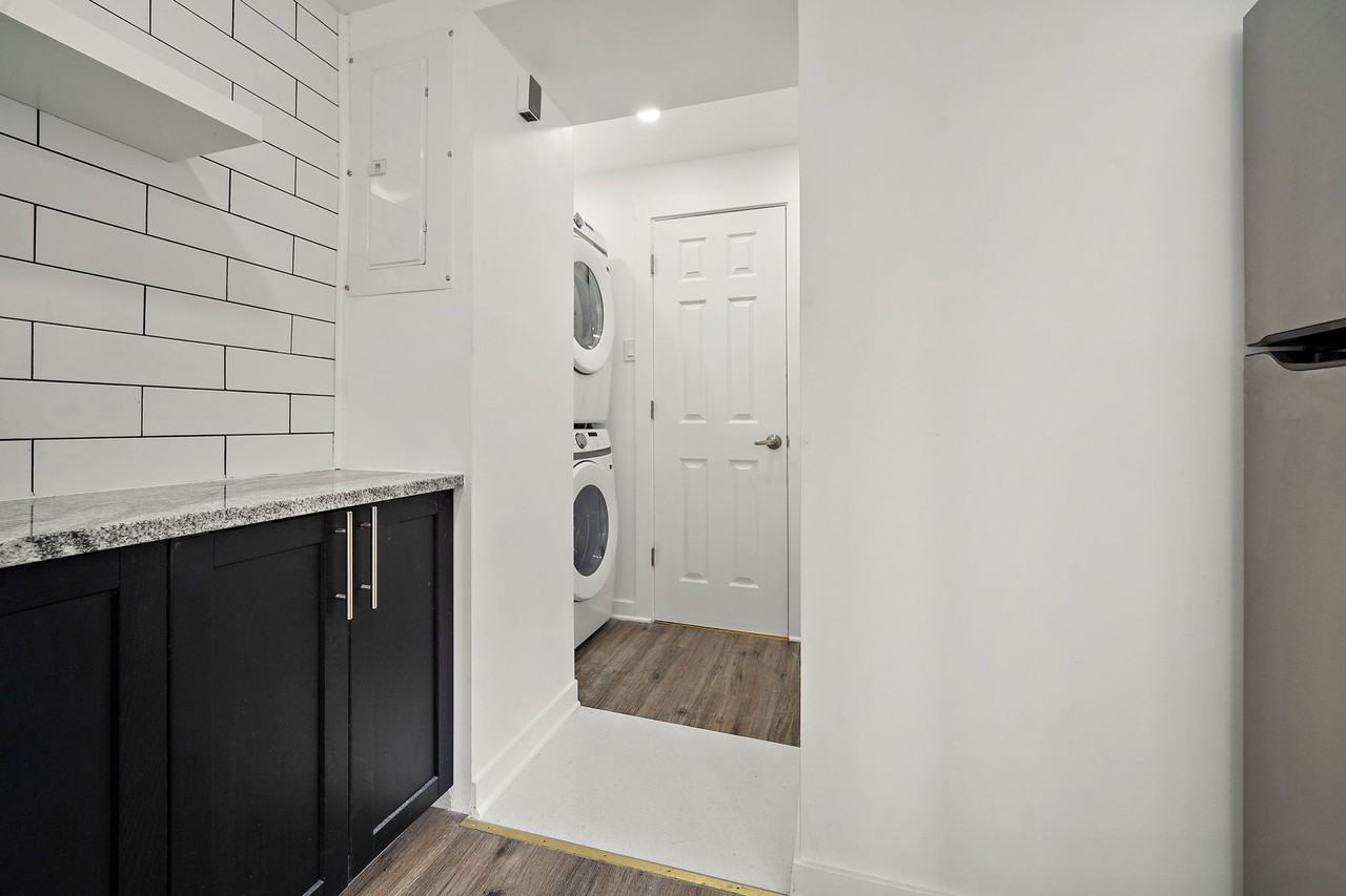 1808 Rue D'Iberville #1808 - Photo 7 of 16