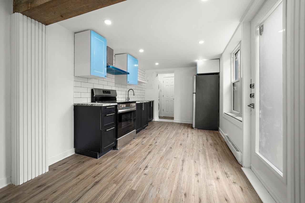 1808 Rue D'Iberville #1808 - Photo 2 of 16