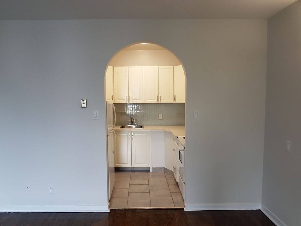 2066 Queen Street East #10 - Photo 2 of 13