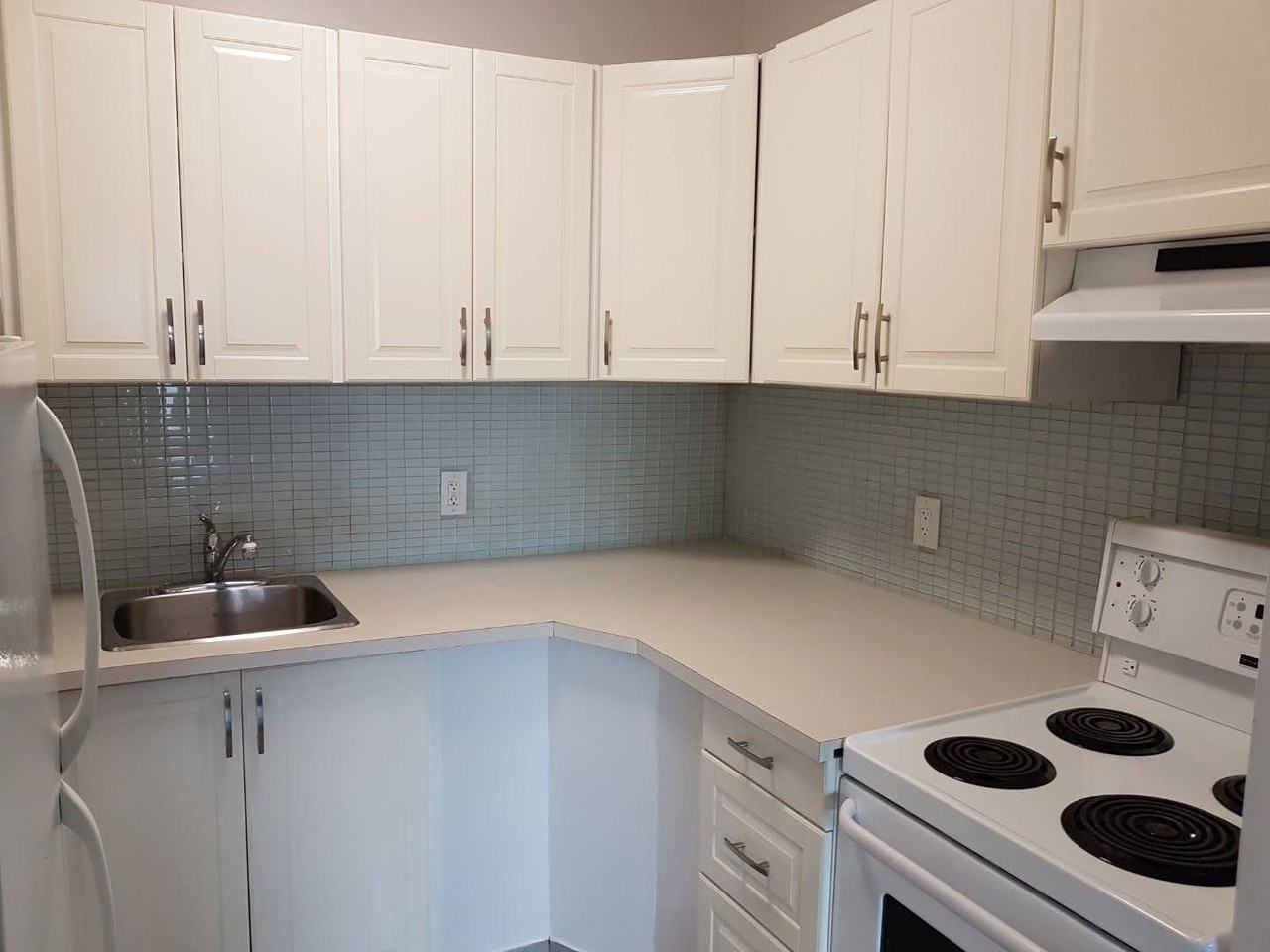 2066 Queen Street East #10 - Photo 5 of 13
