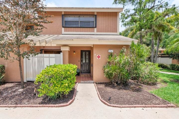 2047 Northwest 45th Avenue - Photo 6 of 8
