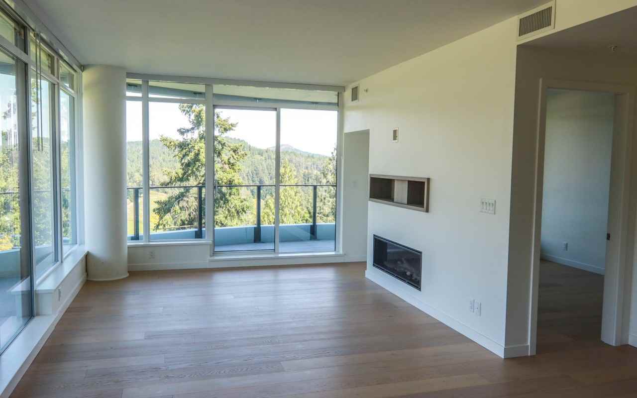 2000 Hannington Road #1018 - Photo 5 of 31