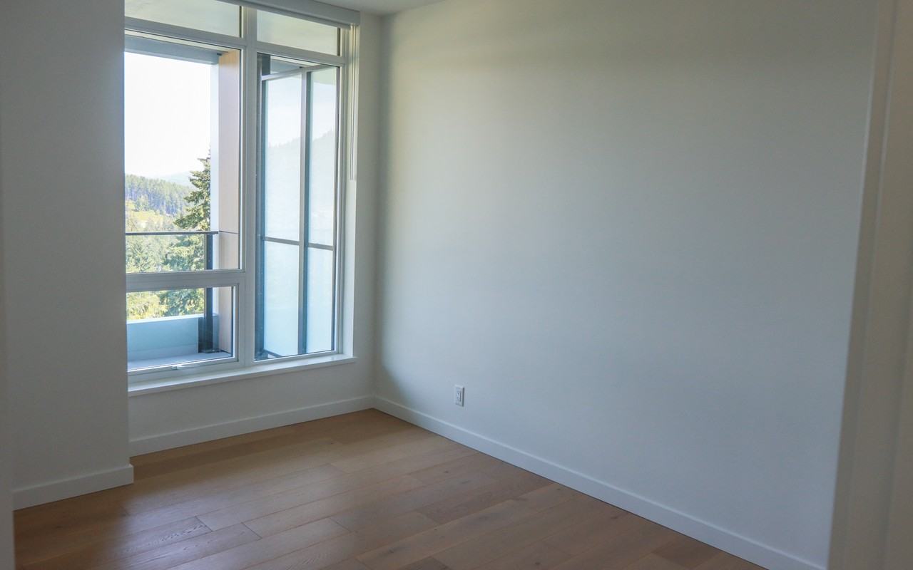 2000 Hannington Road #1018 - Photo 6 of 31