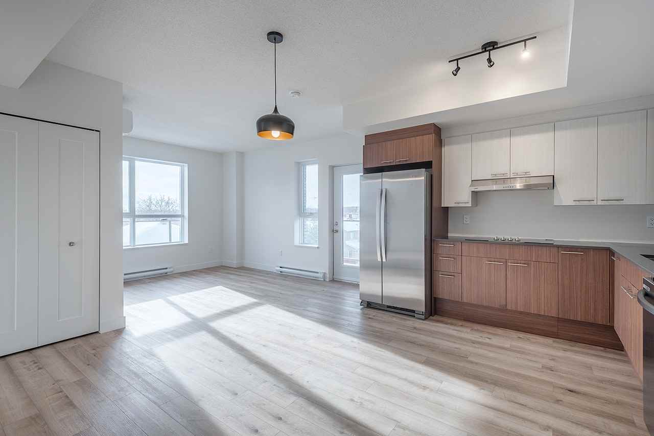850 Carling Avenue #90 - Photo 3 of 5