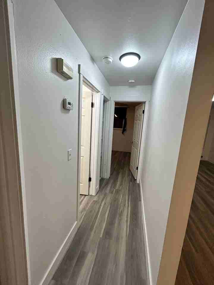 1208 W Harris Ave - Photo 6 of 8