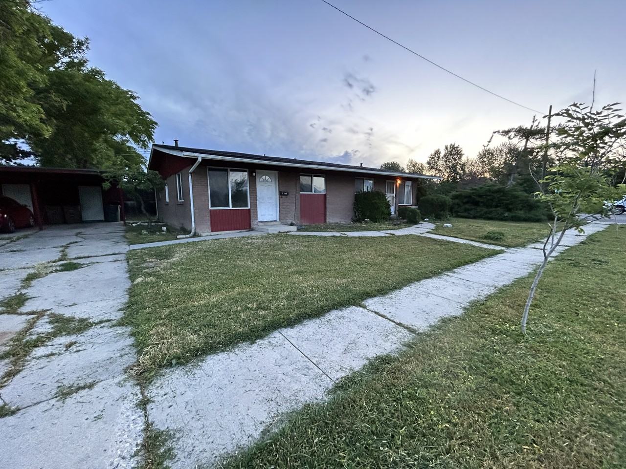 1208 W Harris Ave - Photo 7 of 8