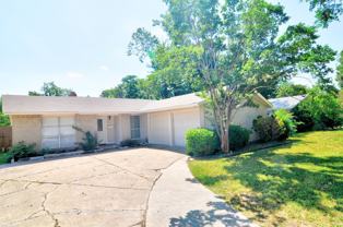 1412 W Shore Dr - Photo 1 of 1