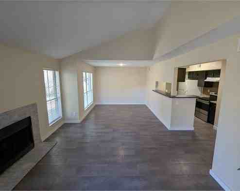 7200 T C Jester Blvd - Photo 3 of 12
