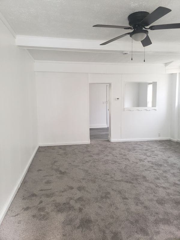209 W Cedar Ave - Photo 5 of 8