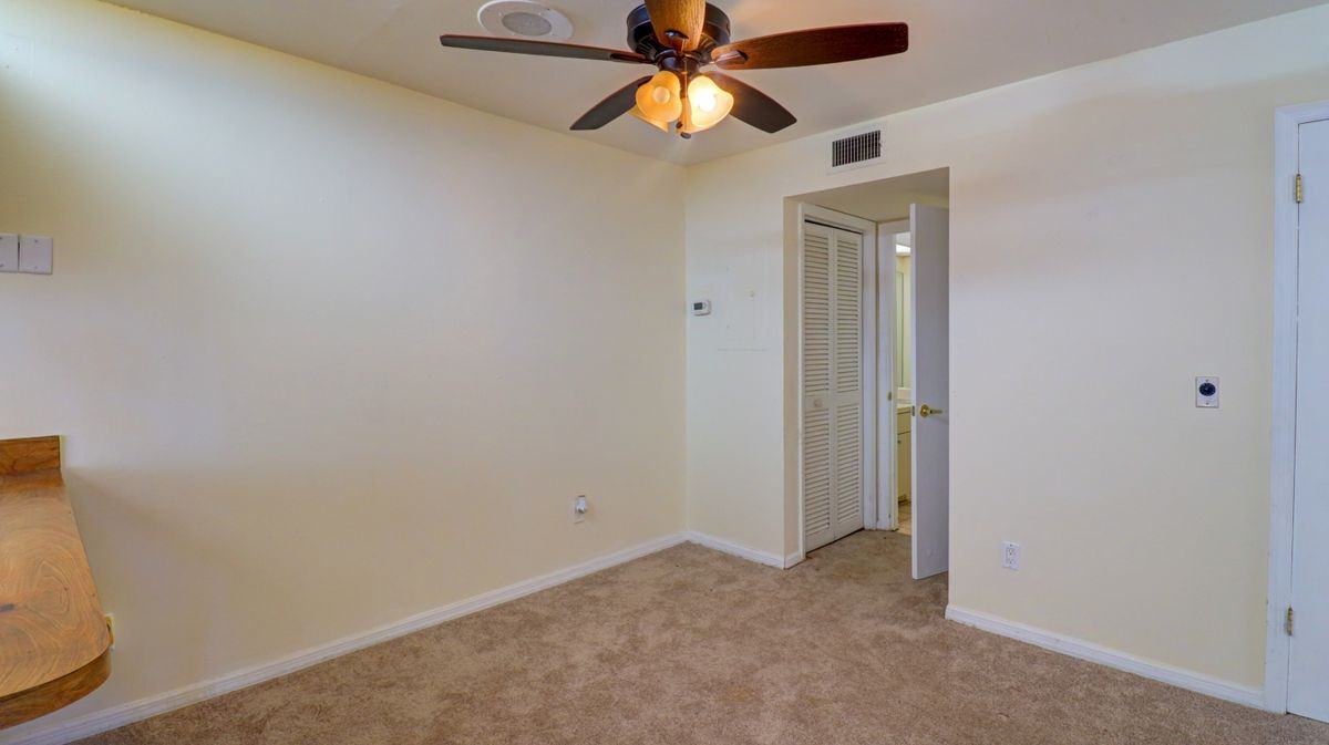 15206 W Pond Woods Dr - Photo 6 of 26
