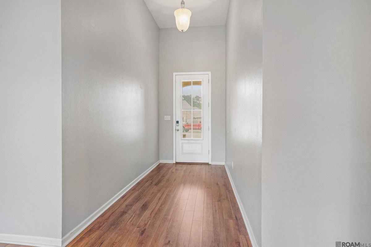 13440 Larch Ct - Photo 3 of 25