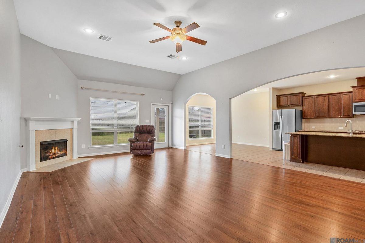 13440 Larch Ct - Photo 4 of 25