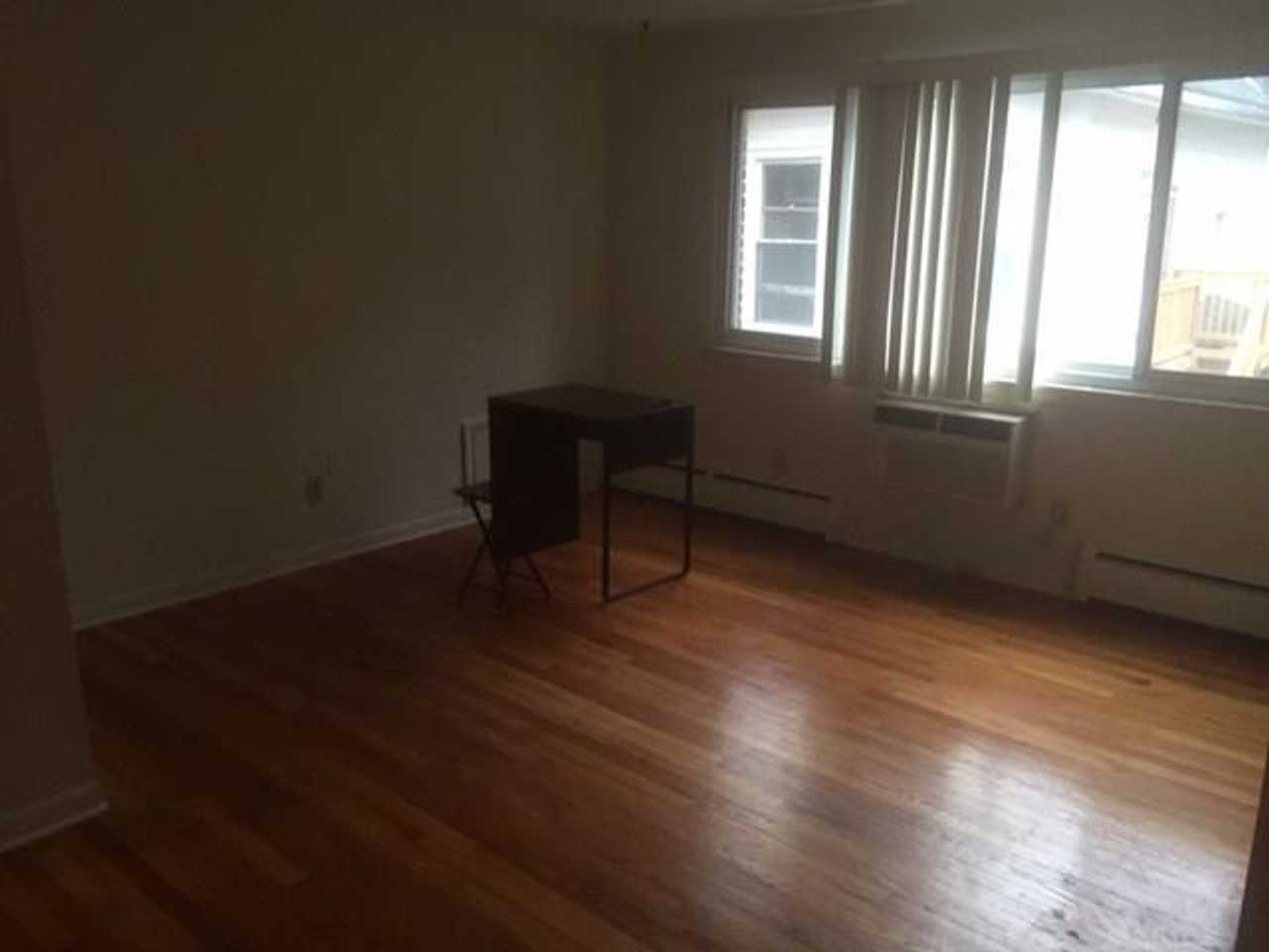 550 Whitney Ave #14 - Photo 5 of 8