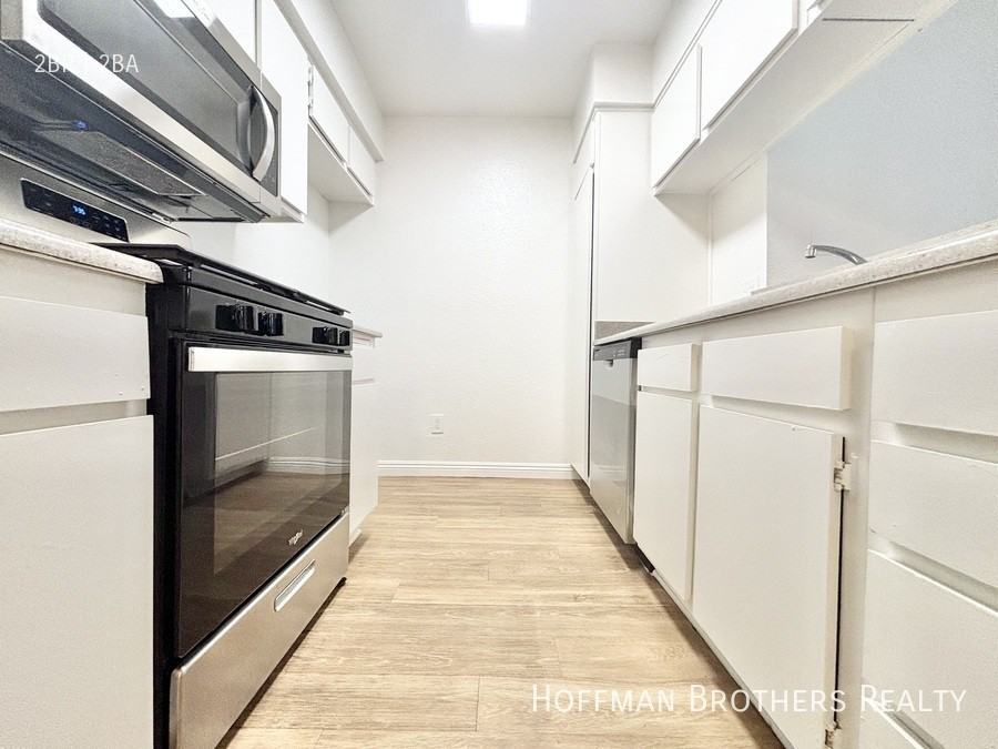 10346 Commerce Ave #6 - Photo 3 of 16