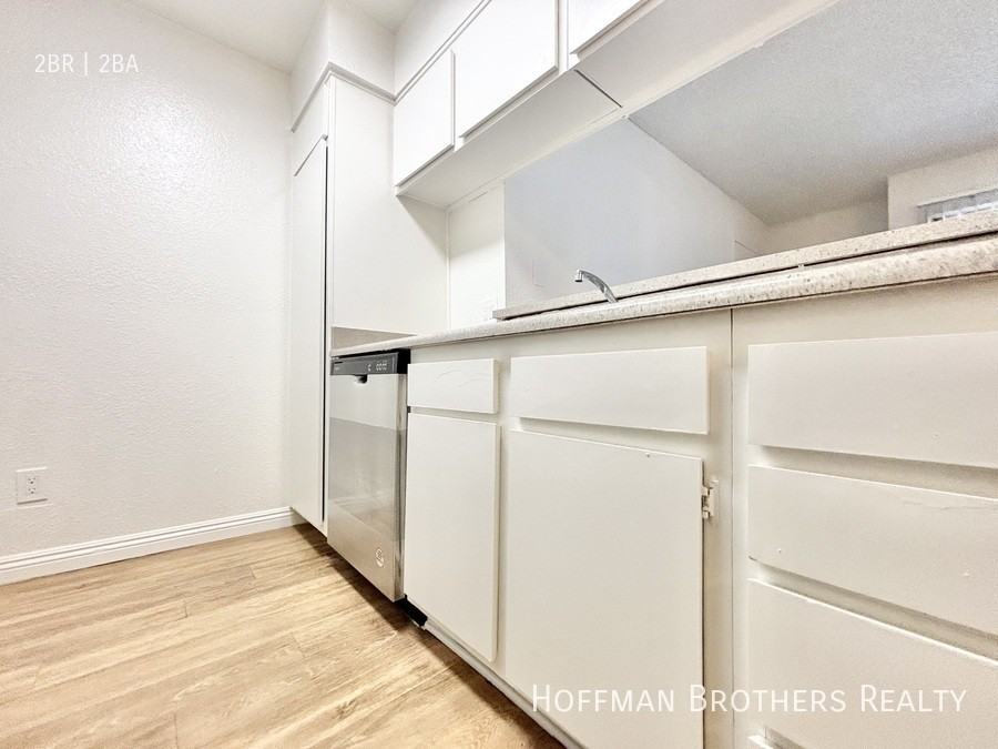 10346 Commerce Ave #6 - Photo 4 of 16