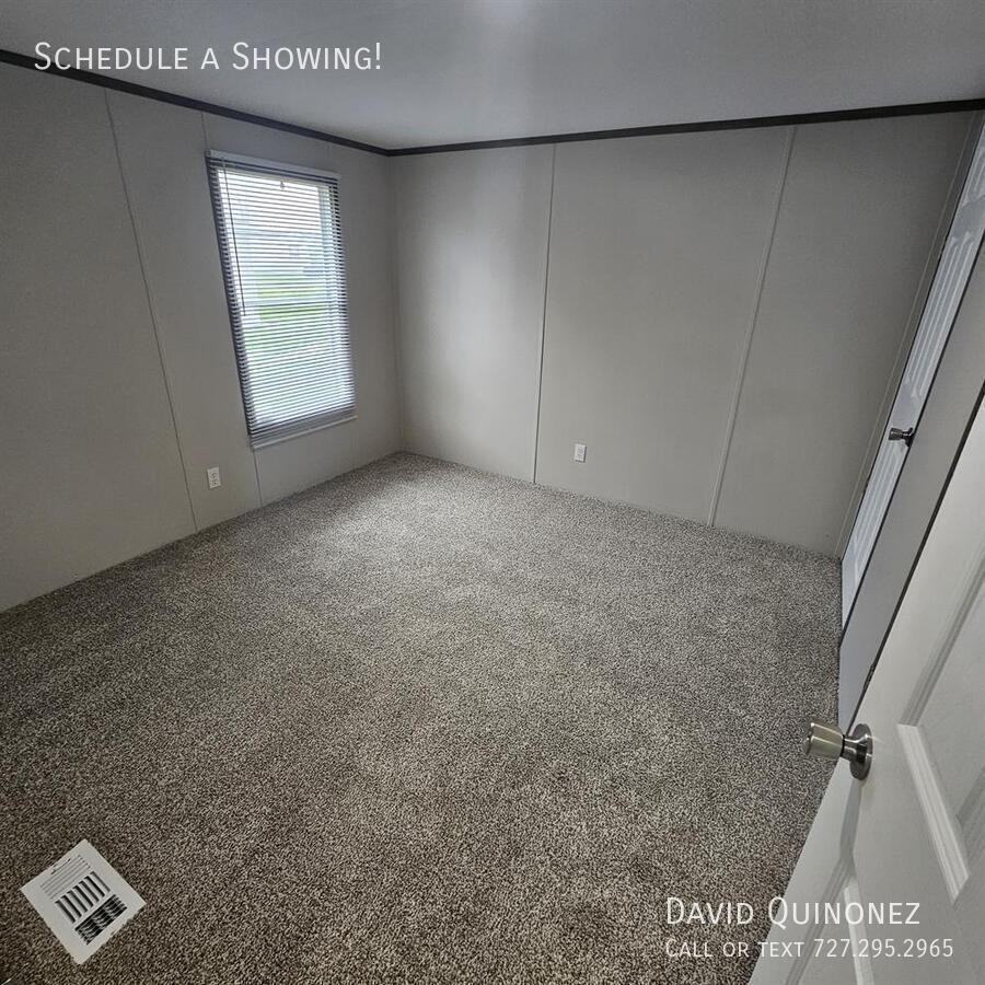 5610 Le Steele Blvd - Photo 5 of 8