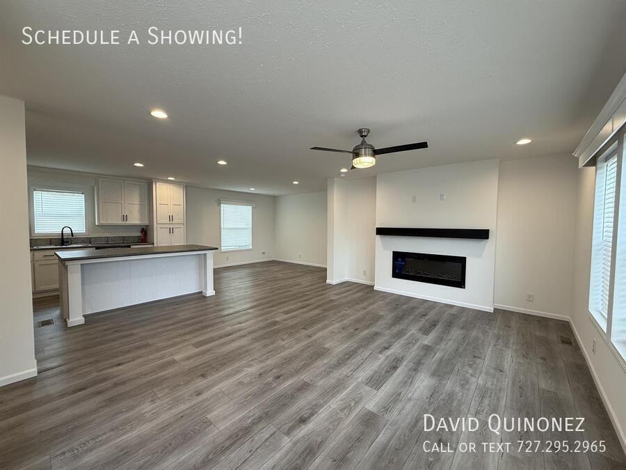 6249 Roosevelt - Photo 3 of 17