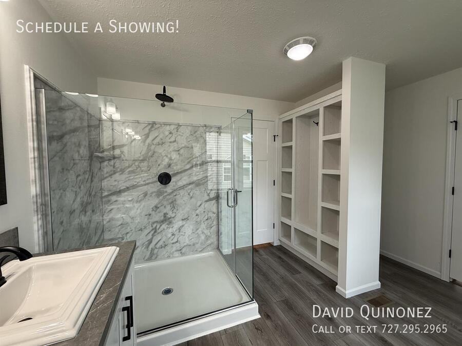 6249 Roosevelt - Photo 4 of 17