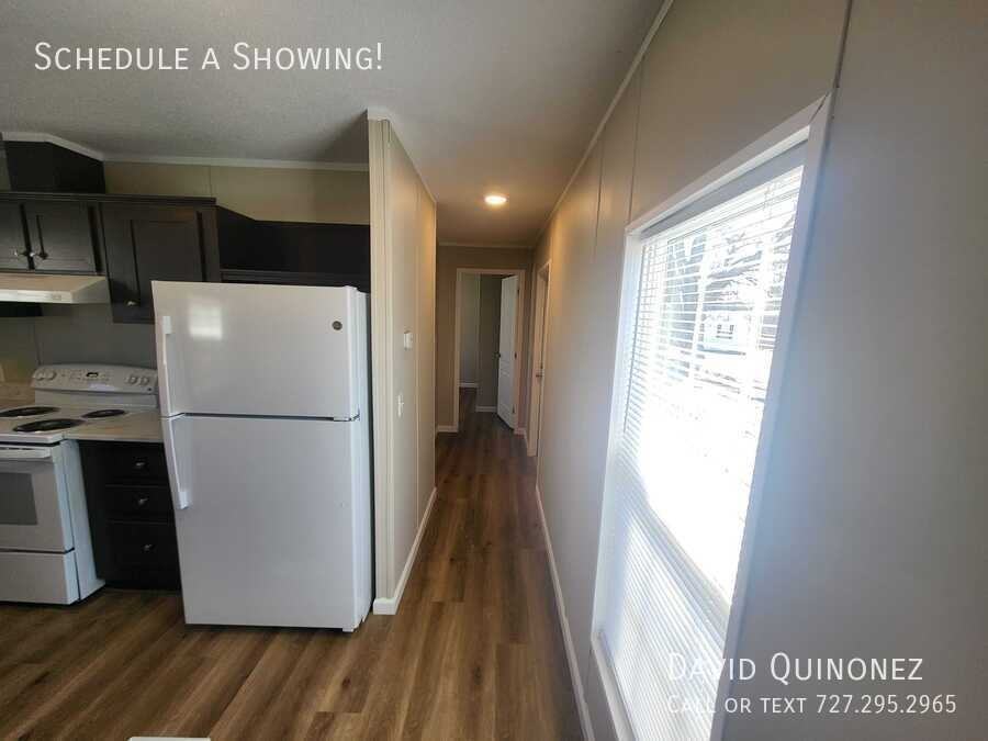 266 N Blackwood Dr - Photo 3 of 12