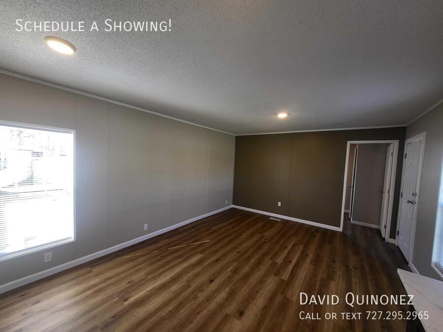 266 N Blackwood Dr - Photo 5 of 12