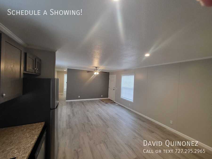 248 S Blackwood Dr - Photo 3 of 12