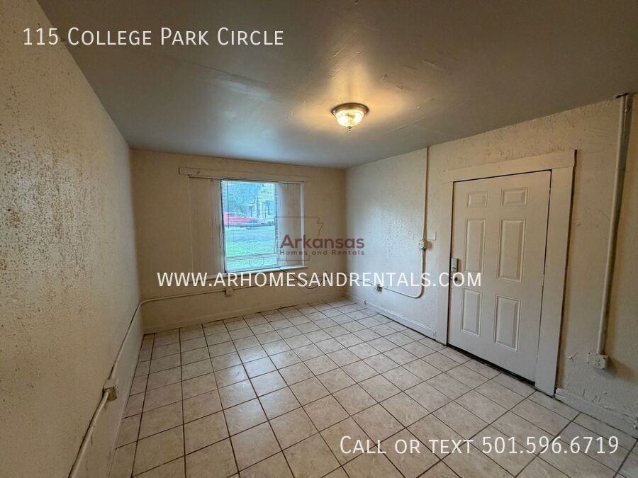 115 College Park Cir - Photo 2 of 11
