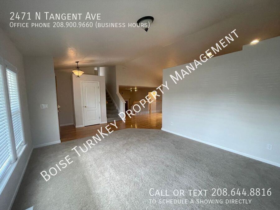 2471 N Tangent Ave - Photo 4 of 50