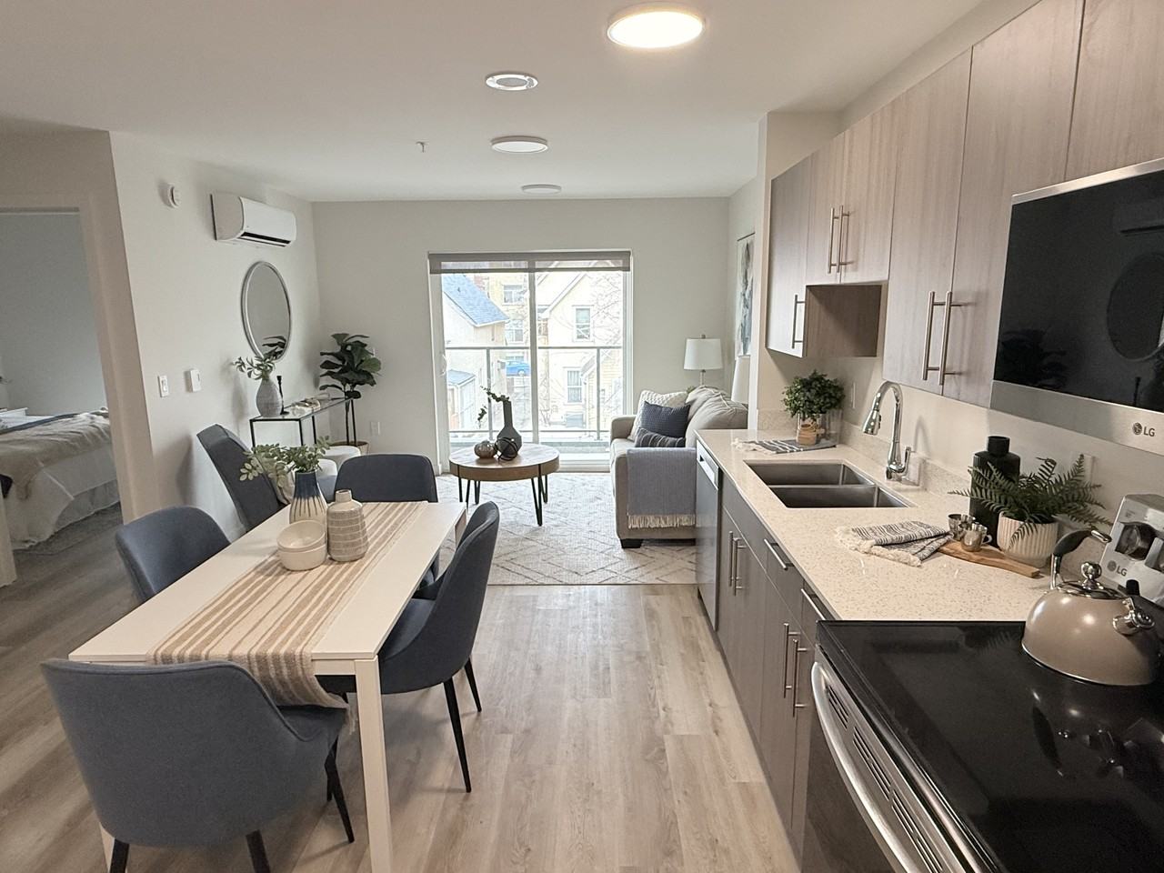 55 Harriet Street - Photo 2 of 10
