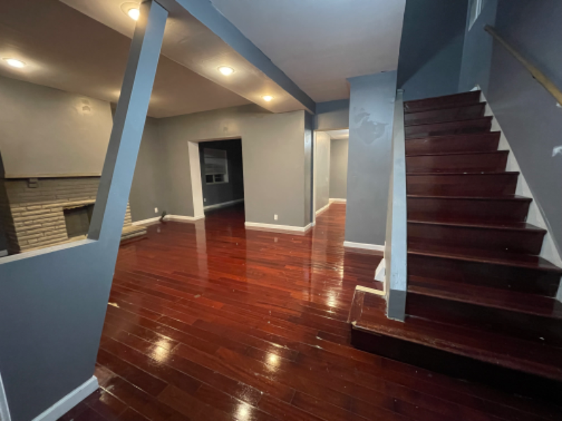 1516 Rockland Ave - Photo 3 of 18