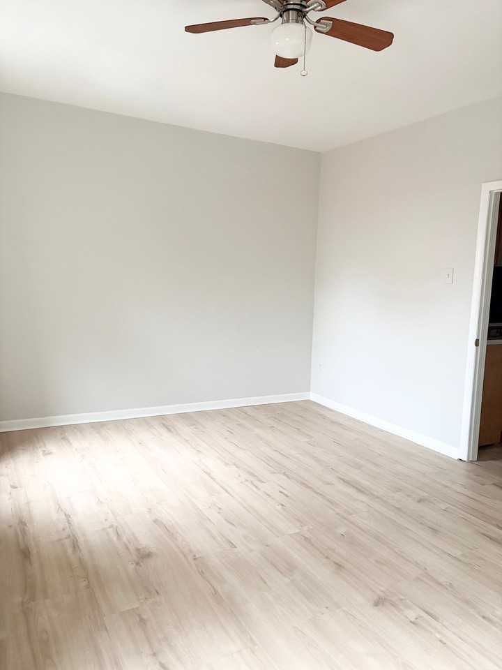 2102 South St #2F - Photo 5 of 8