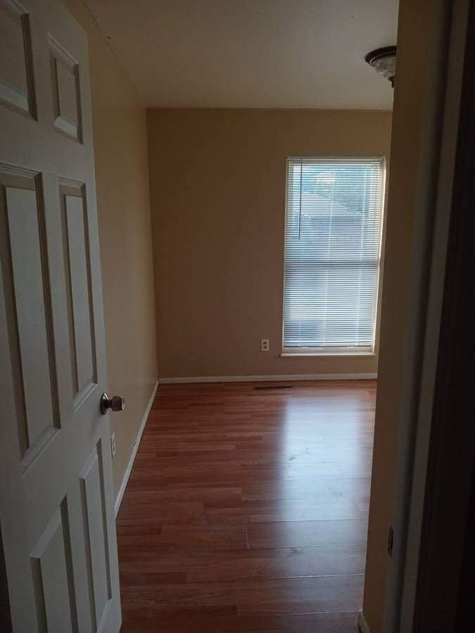 3135 Vickers Dr - Photo 3 of 8