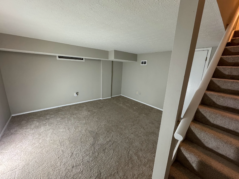 1918 Slaton Ct - Photo 5 of 10