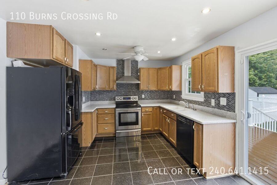 110 Burns Crossing Rd - Photo 4 of 22