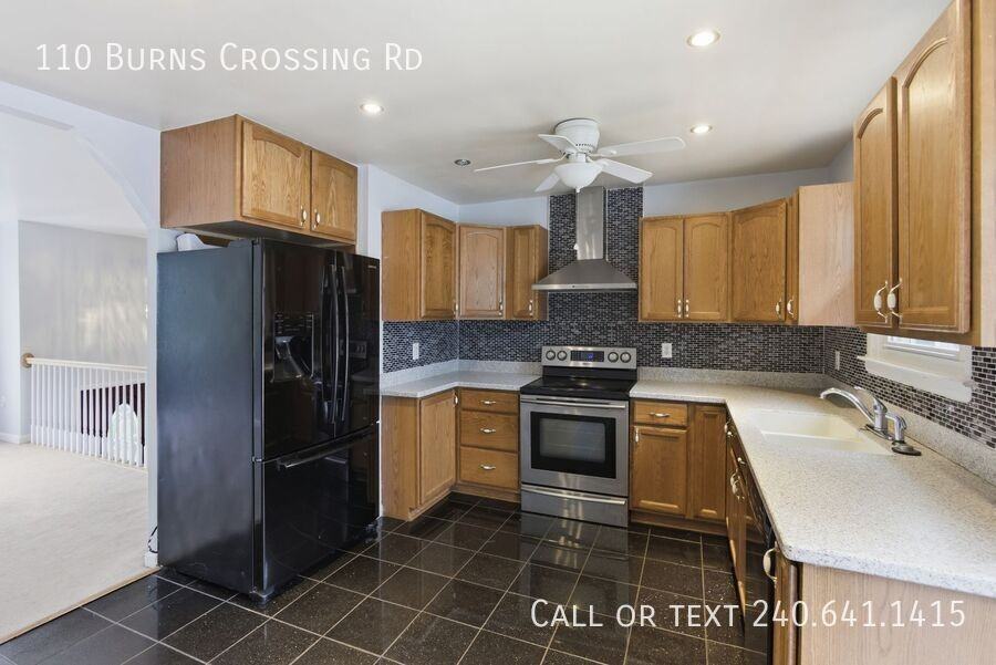 110 Burns Crossing Rd - Photo 5 of 22
